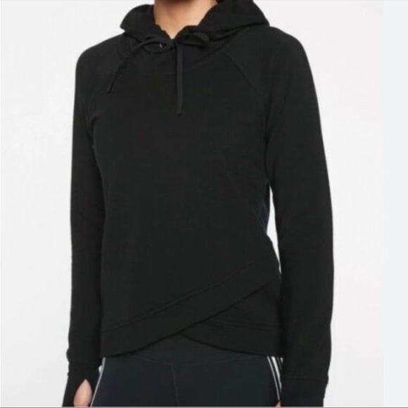 Athleta Pinnacle Criss Cross Hoodie Top Black Travel Outdoor shirt Sz M - Picture 2 of 12